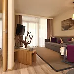 Bergland Design- Und Wellnesshotel Sölden