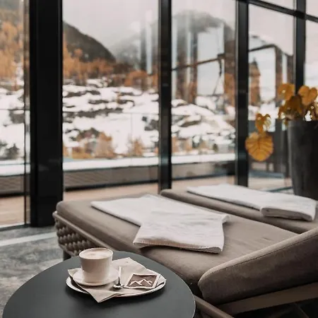 Hotel Bergland Design- Und Wellnesshotel Sölden