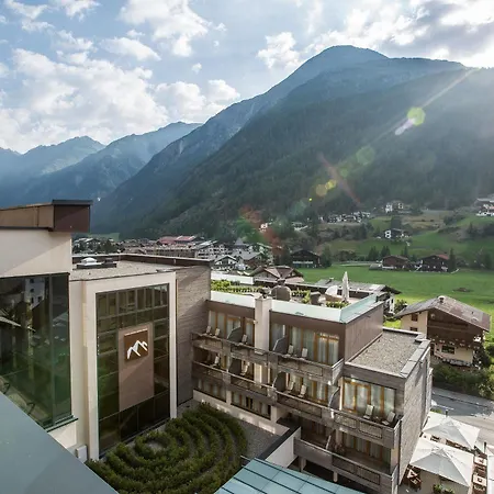 Hotel Bergland Design- Und Wellnesshotel