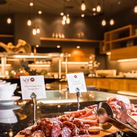 Отель Bergland Design- Und Wellnesshotel 5*