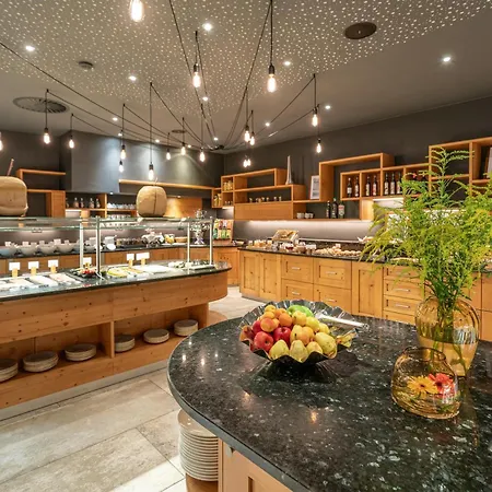 Bergland Design- Und Wellnesshotel Otel Sölden